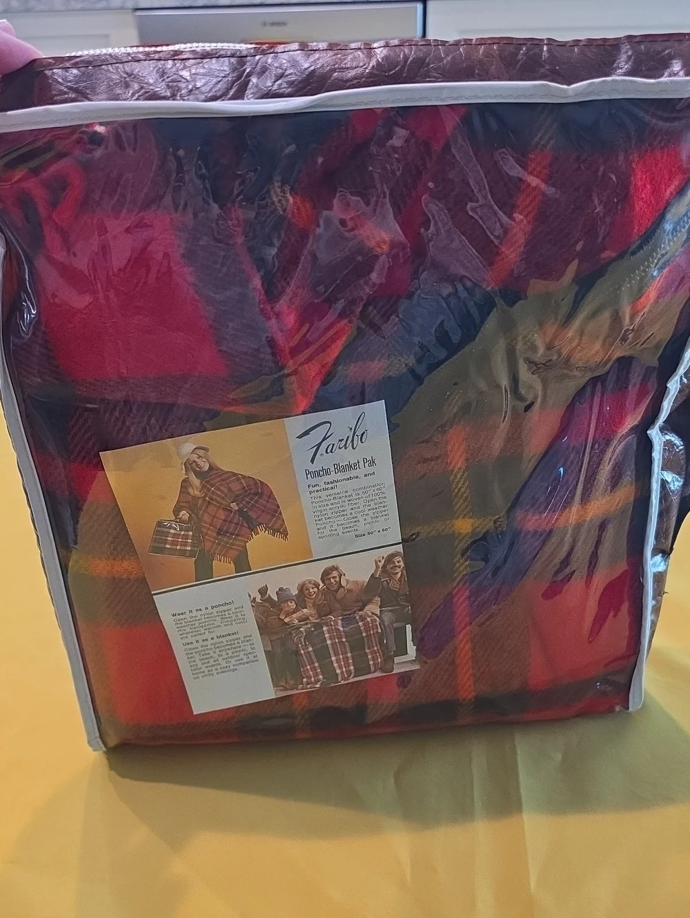 VTG Faribo Poncho Blanket Pak Red Plaid Stadium Throw Fringe New In Bag NOS